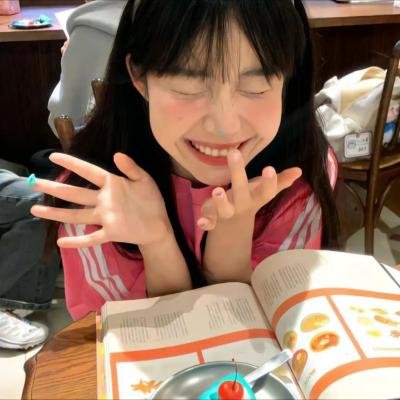 当红小花隐婚生子传闻，本人沉默不回应，一夜之间持续发酵